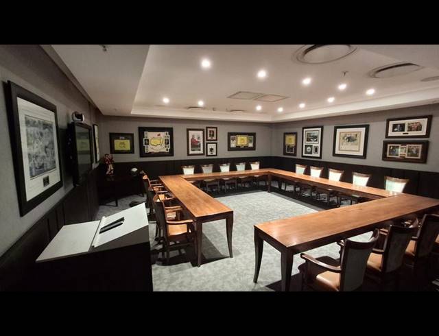 BUSINESS PROPERTY TO RENT IN GEORGE CENTRAL
